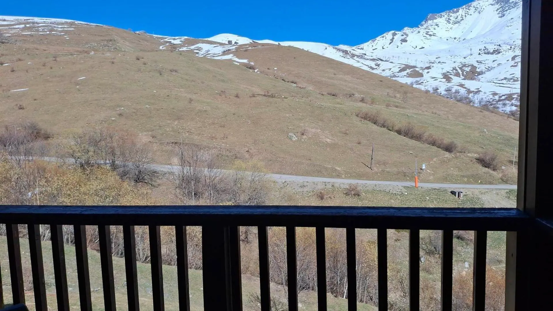 Confortable T2 Pour 4 Pers. Avec Balcon A Saint-Francois-Longchamp - Fr-1-807-131